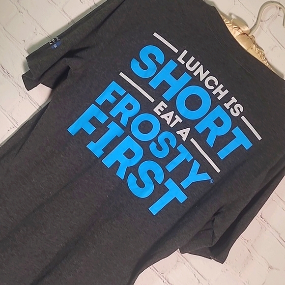 Wendy's Employee Merch Graphic Tee Tshirt Front & Back Gray Womens Size Small - Picture 9 of 16